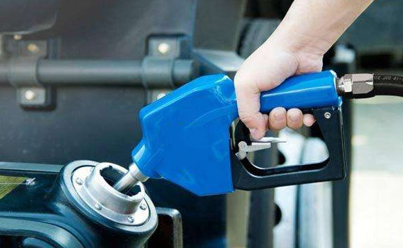 加(jia)注車用(yòng)尿素的(de)4點注意(yì)事項