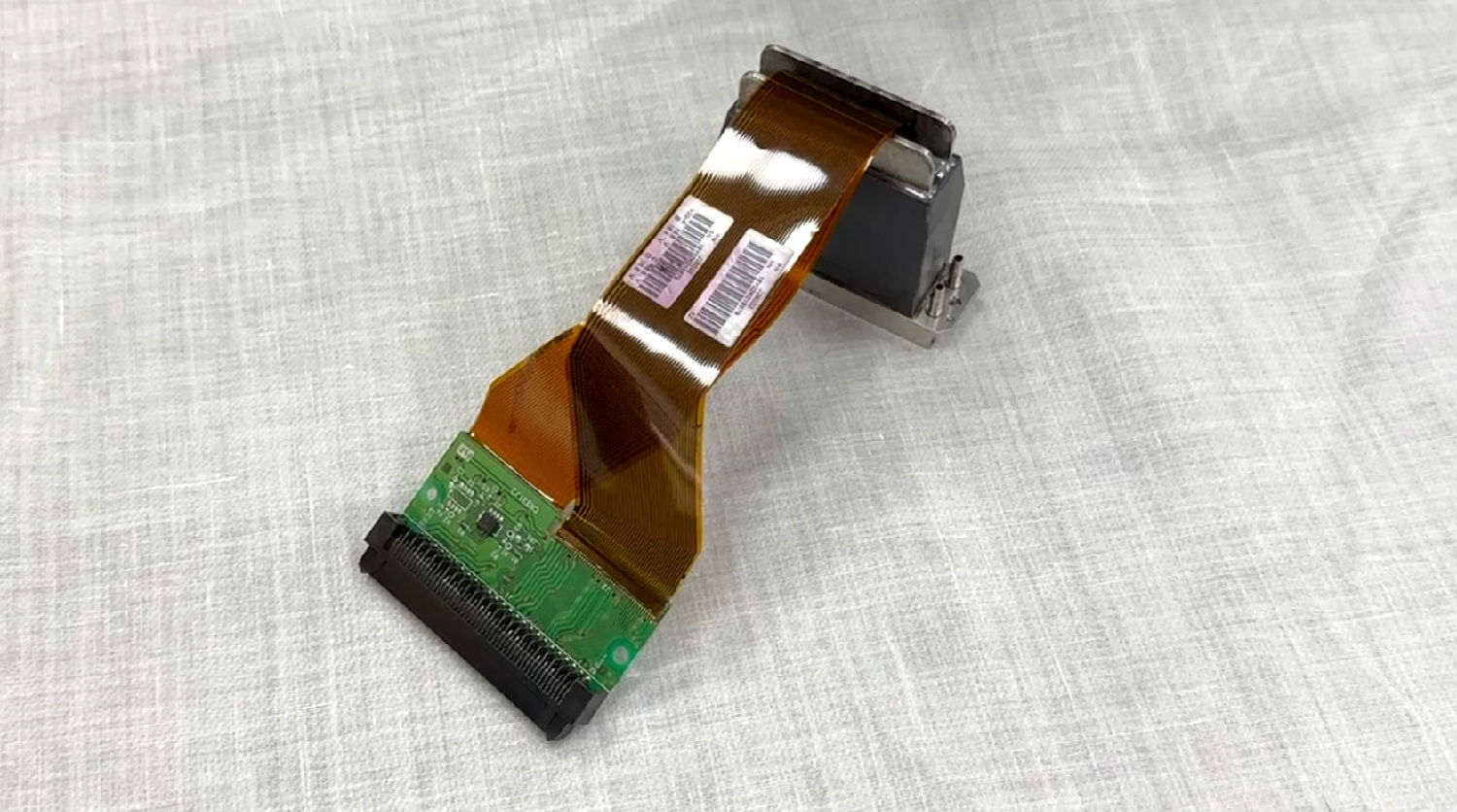 拆(chāi)裝數碼印(yin)花機噴頭(tou)步驟