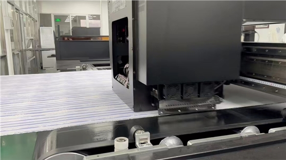 數碼印(yin)花打印時(shí)出現交叉(chā)色的原因(yin)