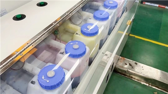 如何(hé)判斷數碼印花機(ji)墨水是否适合高(gao)溫環境?